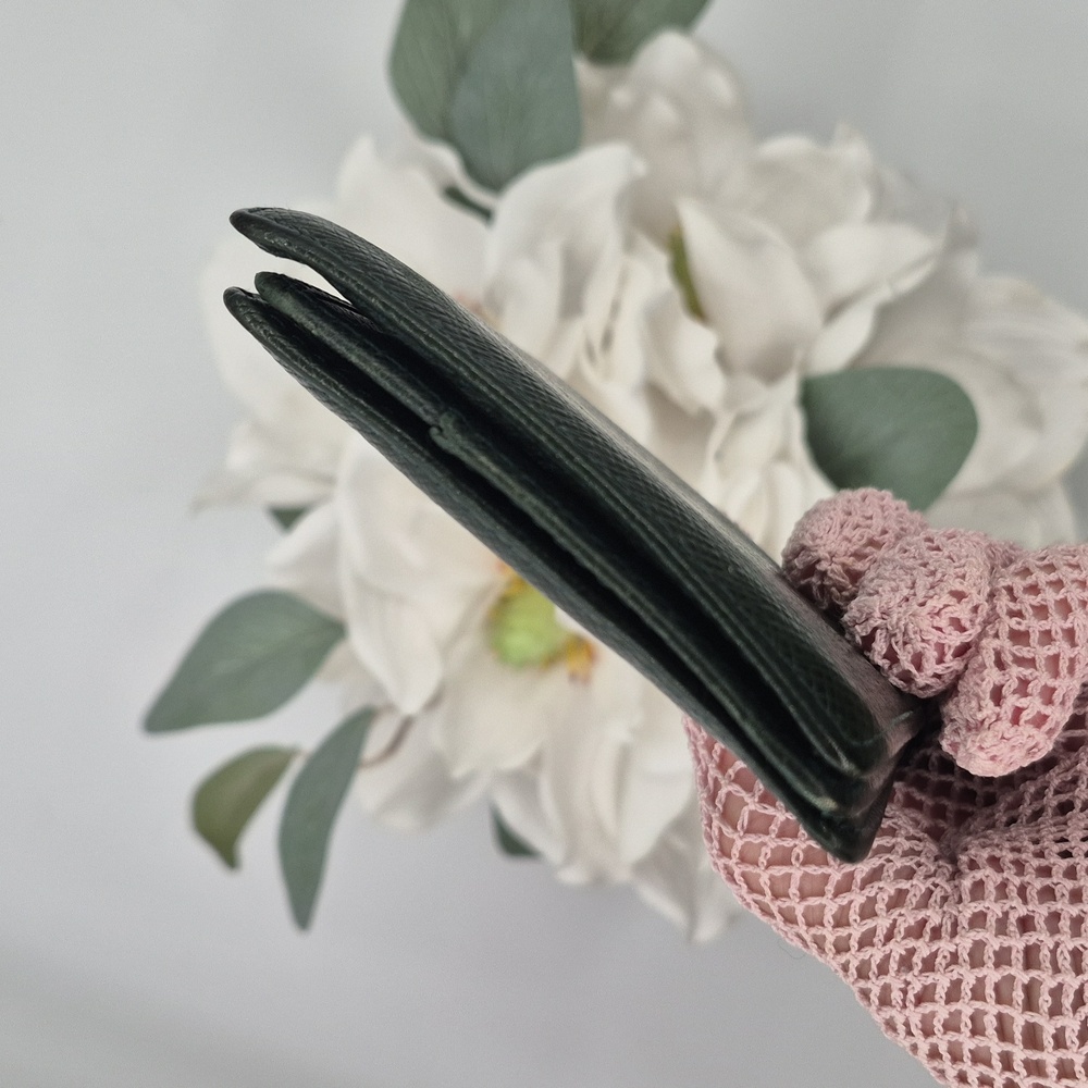 AUTHENTIC Louis Vuitton Taiga Wallet - Picture 8 of 13